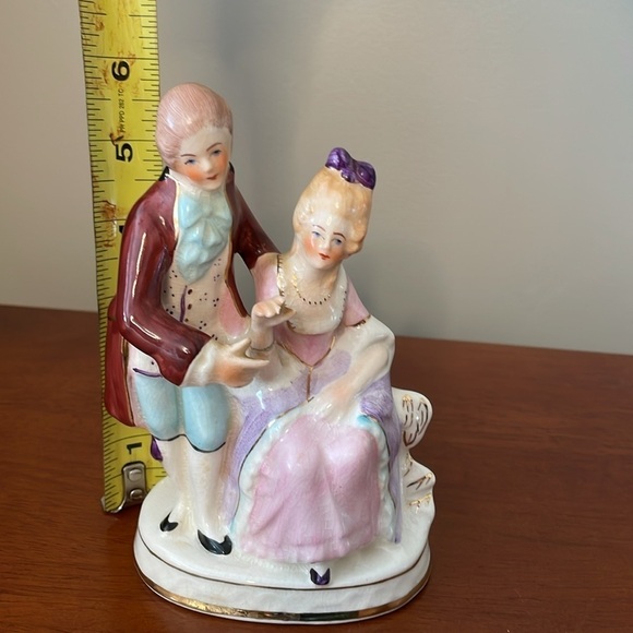 Vintage Coventry Made In USA Porcelain Figurine 5017B Colonial Couple - Picture 8 of 9